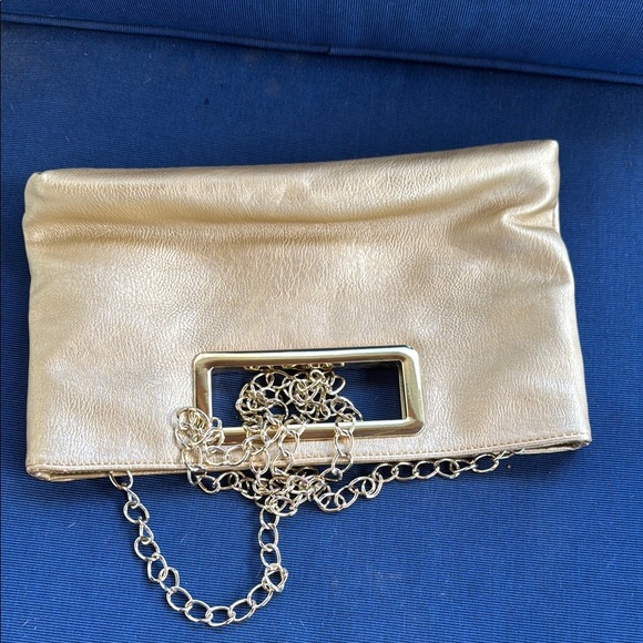 Imoshion Gold Clutch Elegant Minimalist Design - Picture 6 of 8